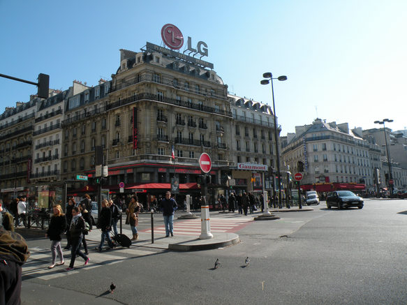  enseignes publicitaires, Montparnasse